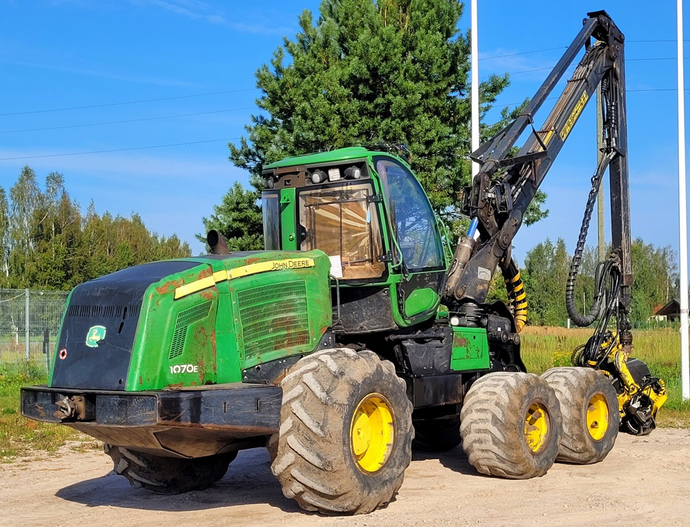 Abbattitrice forestale JOHN DEERE 1070 E: foto 15