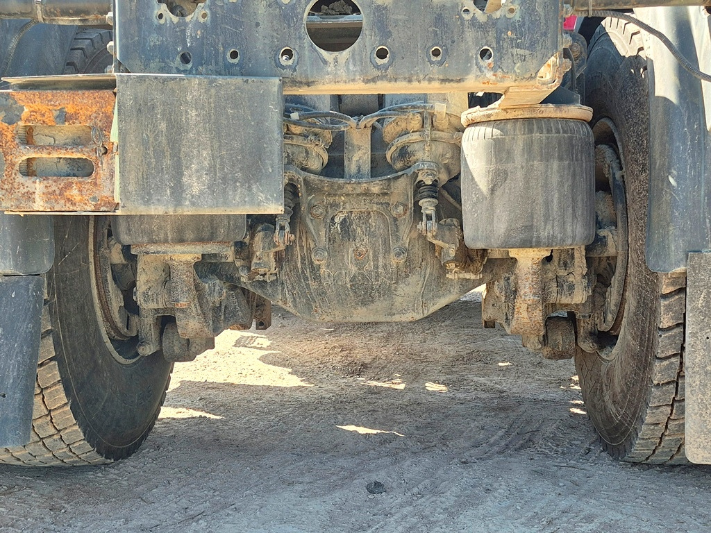 Trattore stradale MAN TGX18.440 4x4: foto 14