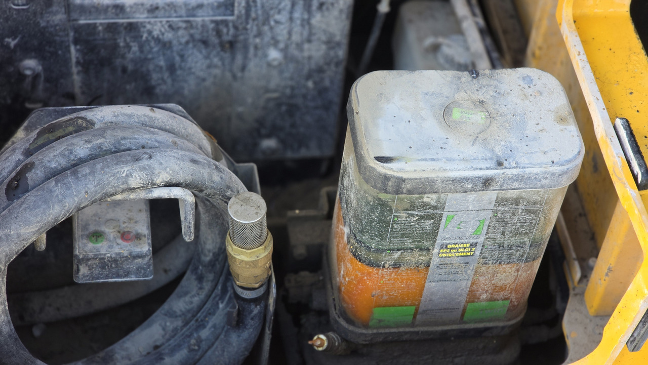 Escavatore cingolato VOLVO EC300EL: foto 15