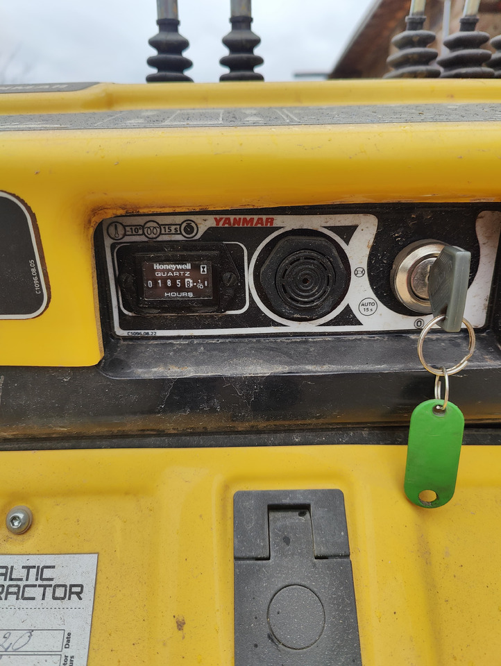 YANMAR C08 POWER - Dumper cingolato: foto 4 YANMAR C08 POWER - Dumper cingolato: foto 4