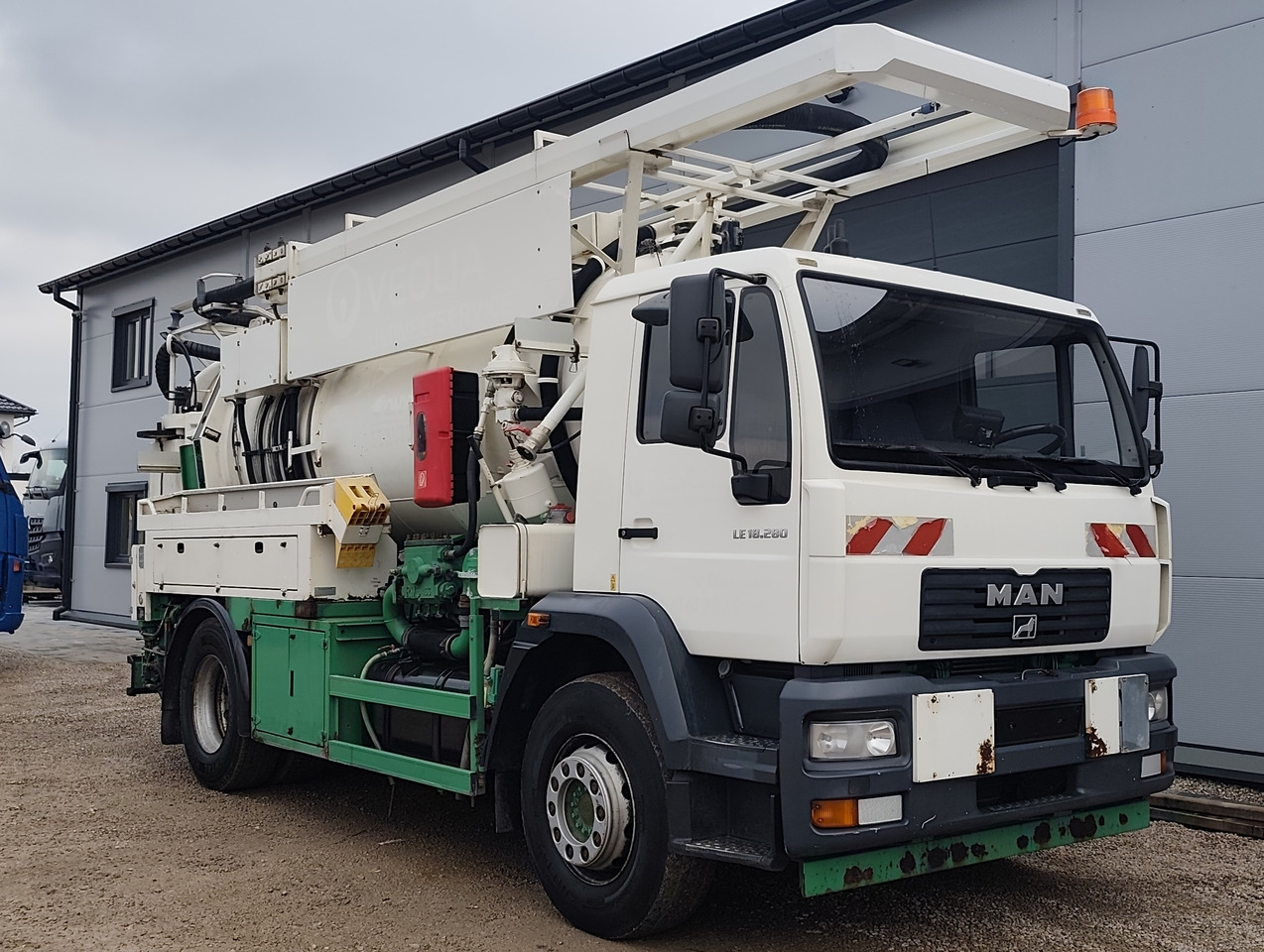 MAN MULLER - Autospurgo: foto 4 MAN MULLER - Autospurgo: foto 4