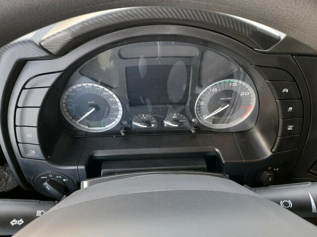 IVECO X-Way AT280X46Y/PS ON++LED+KRAN + KIPPMULDE... - Camion con gru, Autocarro con pianale/ Cassone fisso: foto 4 IVECO X-Way AT280X46Y/PS ON++LED+KRAN + KIPPMULDE... - Camion con gru, Autocarro con pianale/ Cassone fisso: foto 4