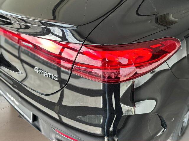 MERCEDES-BENZ EQE 350 4Matic AMG LINE+AC+ELECTRIC ART+ADVANCED... - Berlina: foto 4 MERCEDES-BENZ EQE 350 4Matic AMG LINE+AC+ELECTRIC ART+ADVANCED... - Berlina: foto 4