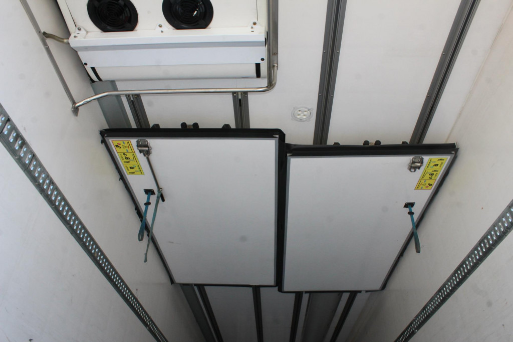 Chereau CV 1950Mt. 2,6h Strom Bi-Multi-Temp. LBW FRC 28 - Semirimorchio frigorifero: foto 2 Chereau CV 1950Mt. 2,6h Strom Bi-Multi-Temp. LBW FRC 28 - Semirimorchio frigorifero: foto 2