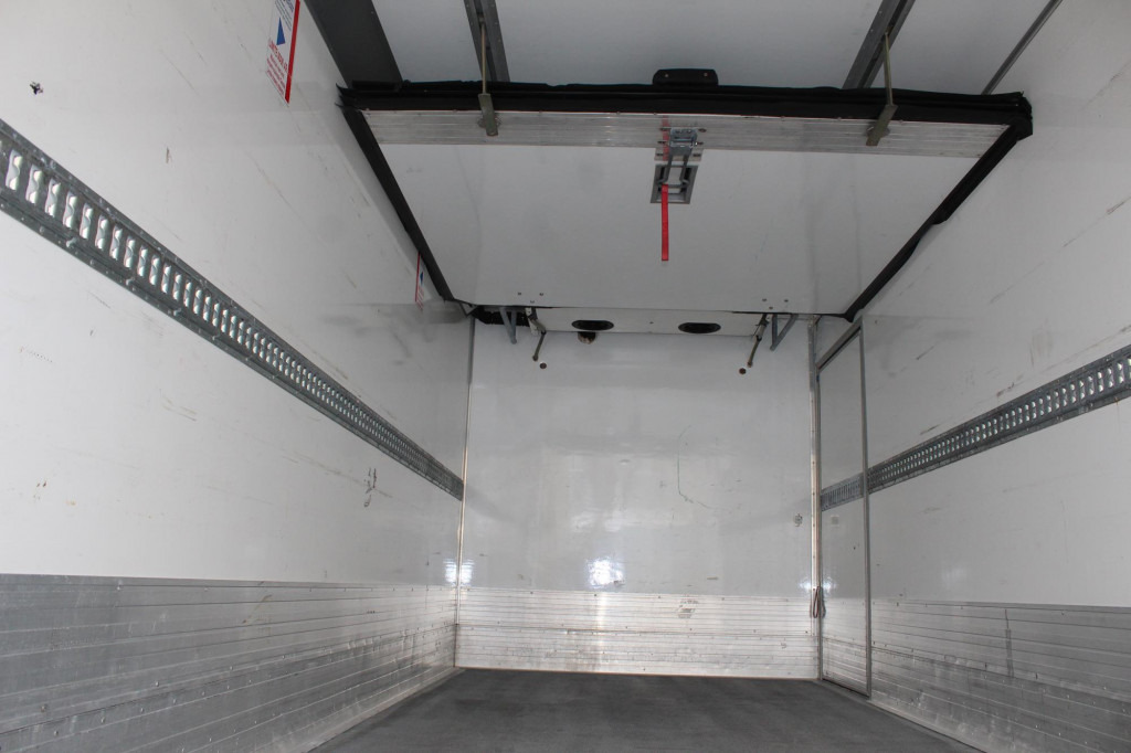 Iveco Eurocargo 100E18 E5 CS 850Mt Bi-Temp. TW Strom - Autocarro frigorifero: foto 2 Iveco Eurocargo 100E18 E5 CS 850Mt Bi-Temp. TW Strom - Autocarro frigorifero: foto 2