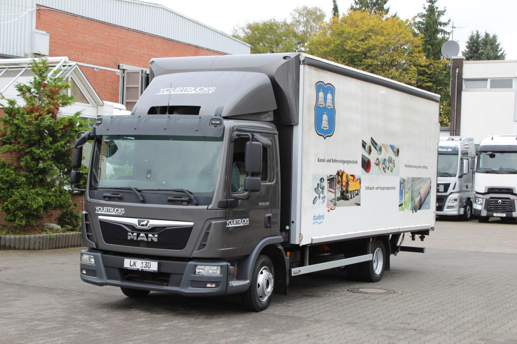 MAN TGL 8.220 Plane AHK 6,1 m Luft Klima - Camion centinato: foto 1 MAN TGL 8.220 Plane AHK 6,1 m Luft Klima - Camion centinato: foto 1