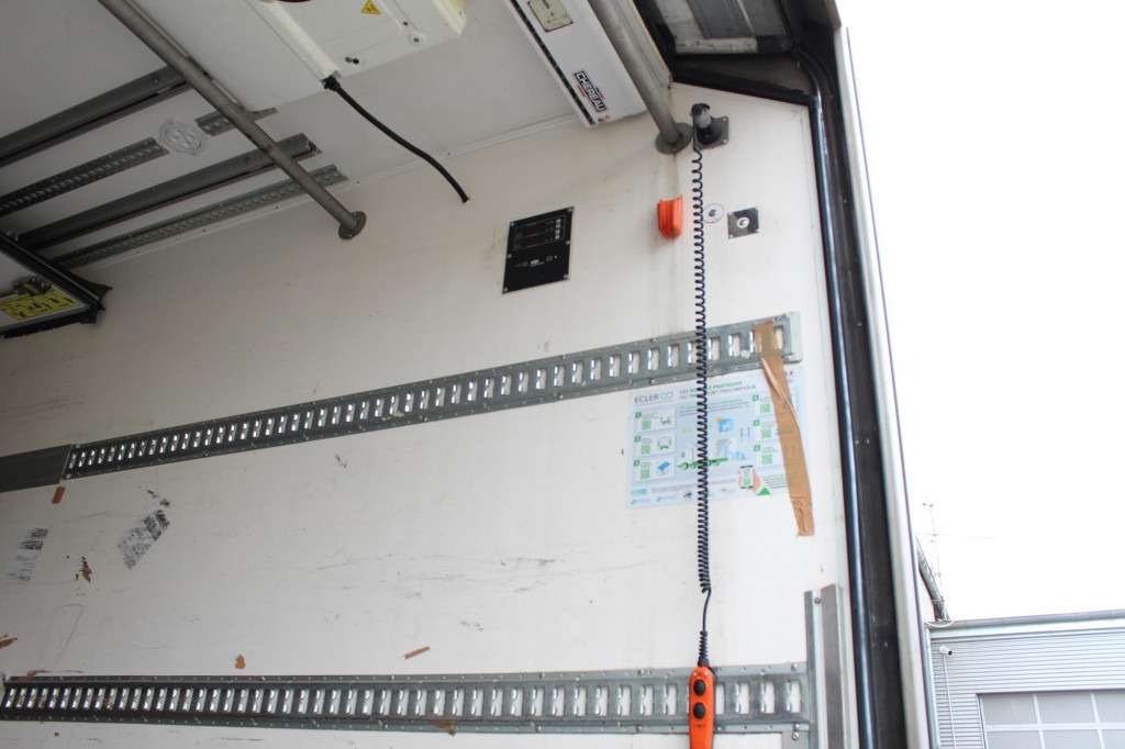 Mercedes-Benz Antos 2536 E6 CS 1250Mt Tri-temp LBW TW ATP - Autocarro frigorifero: foto 5 Mercedes-Benz Antos 2536 E6 CS 1250Mt Tri-temp LBW TW ATP - Autocarro frigorifero: foto 5