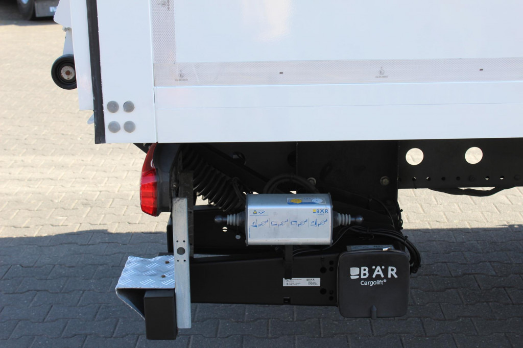 Mercedes-Benz Atego 1321 E6 Koffer Klima Kamera Schalter LBW - Autocarro furgonato: foto 5 Mercedes-Benz Atego 1321 E6 Koffer Klima Kamera Schalter LBW - Autocarro furgonato: foto 5