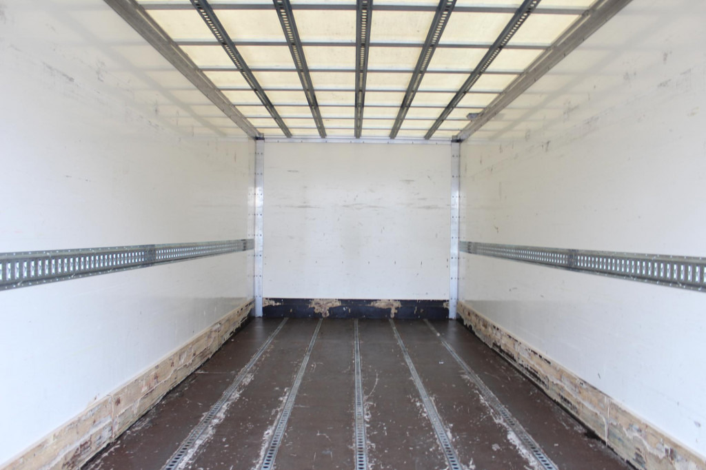 Renault D14 220E6   Laderbordwand   nur 185 Tkm   Klima - Autocarro furgonato: foto 2 Renault D14 220E6   Laderbordwand   nur 185 Tkm   Klima - Autocarro furgonato: foto 2