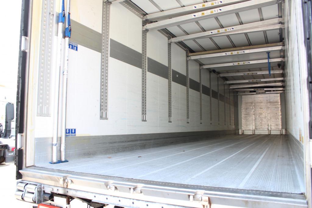 SCHMITZ Carrier Vector 1950Mt. Doppelstock Blumen LBW! - Semirimorchio frigorifero: foto 2 SCHMITZ Carrier Vector 1950Mt. Doppelstock Blumen LBW! - Semirimorchio frigorifero: foto 2