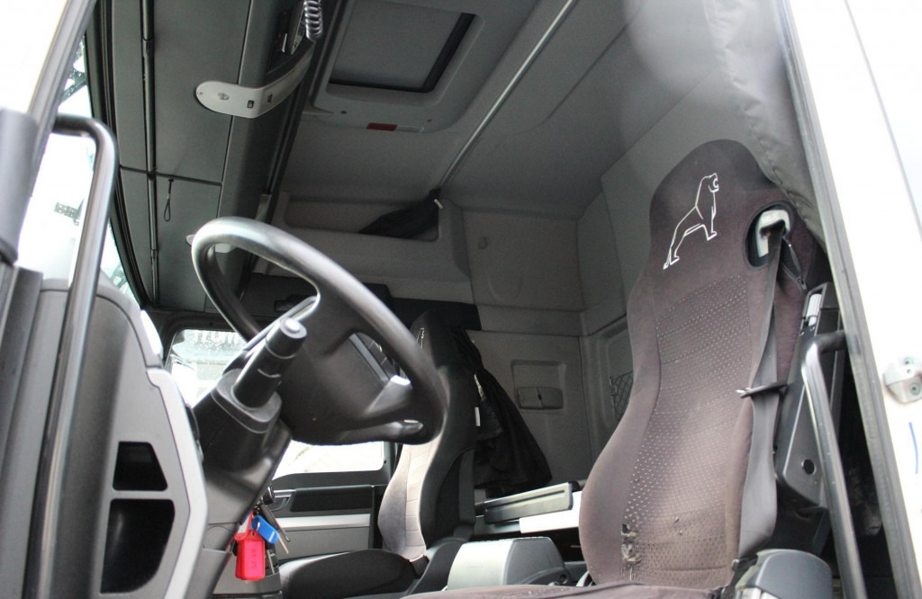 MAN TGX 18.480 E6 Retarder Kompressor Alufelgen Kühl - Trattore stradale: foto 4 MAN TGX 18.480 E6 Retarder Kompressor Alufelgen Kühl - Trattore stradale: foto 4