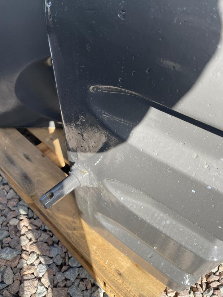 CLAAS Frontgewicht 600 kg, NEU - Attrezzatura: foto 3 CLAAS Frontgewicht 600 kg, NEU - Attrezzatura: foto 3