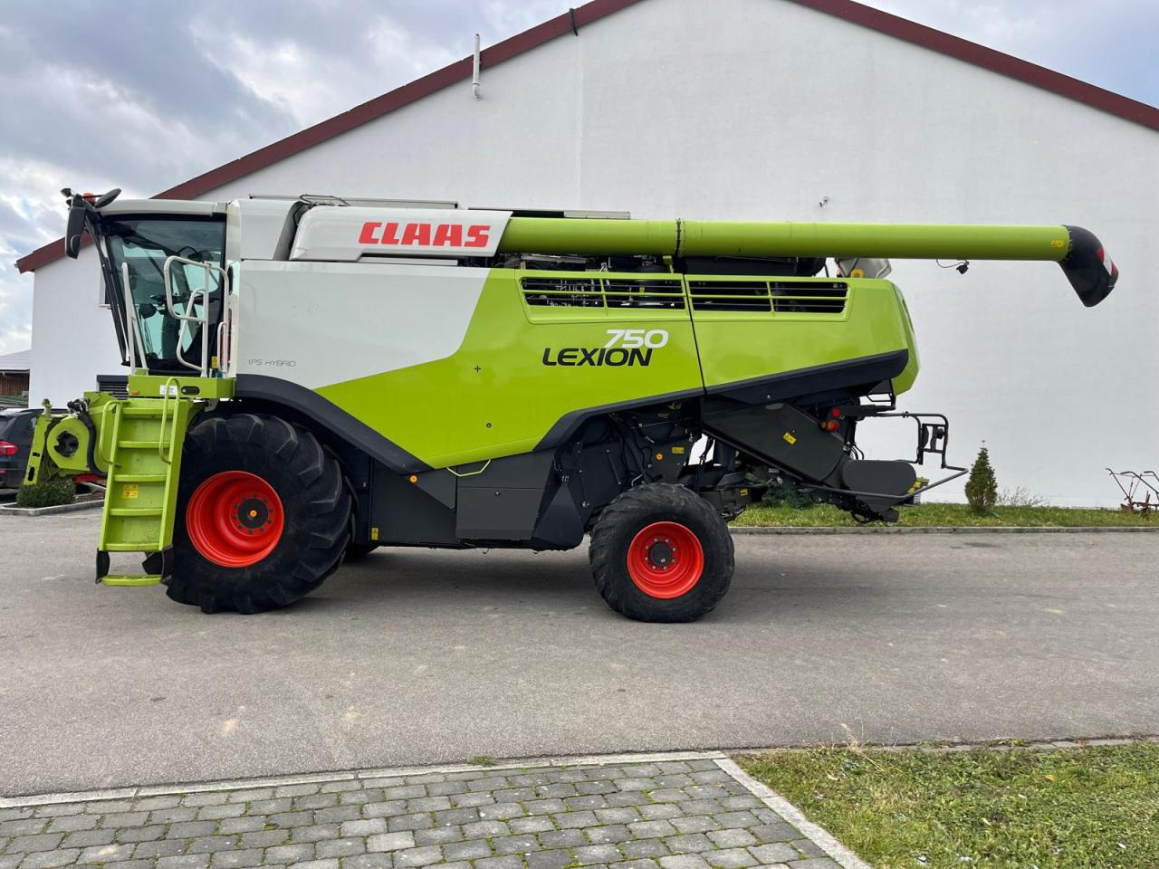 CLAAS Lexion 750 V-Kanal 3D, Baujahr 2017, 30kmh - Mietitrebbia: foto 3 CLAAS Lexion 750 V-Kanal 3D, Baujahr 2017, 30kmh - Mietitrebbia: foto 3