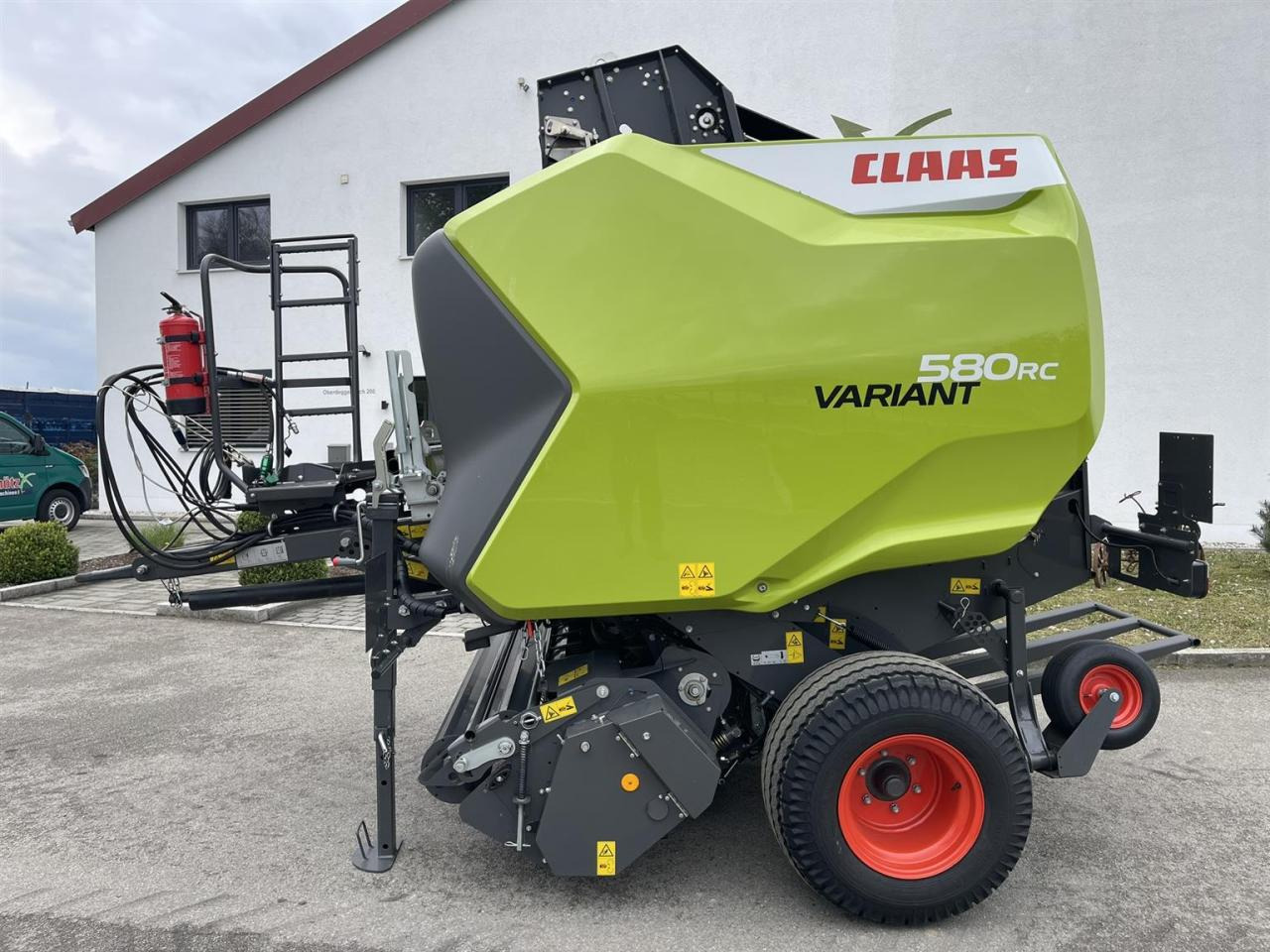 CLAAS neuwertige Rundballenpresse Variant 580 RC Pro, ca. 1003 Ballen, Baujahr 2023 - Rotopressa: foto 2 CLAAS neuwertige Rundballenpresse Variant 580 RC Pro, ca. 1003 Ballen, Baujahr 2023 - Rotopressa: foto 2