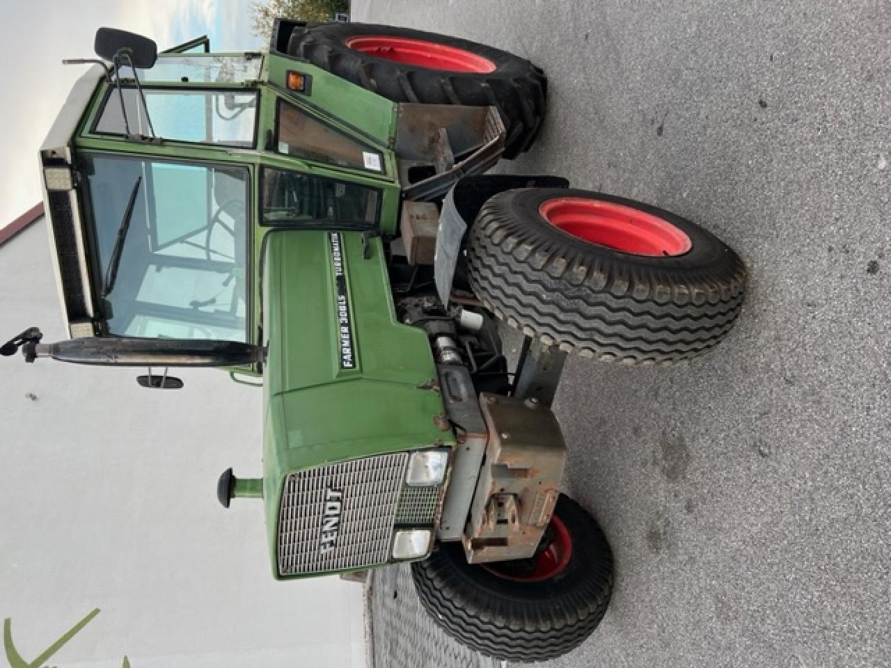 Fendt Farmer 306 LS, ca. 9516 Bh, Baujahr 1982 - Trattore: foto 2 Fendt Farmer 306 LS, ca. 9516 Bh, Baujahr 1982 - Trattore: foto 2