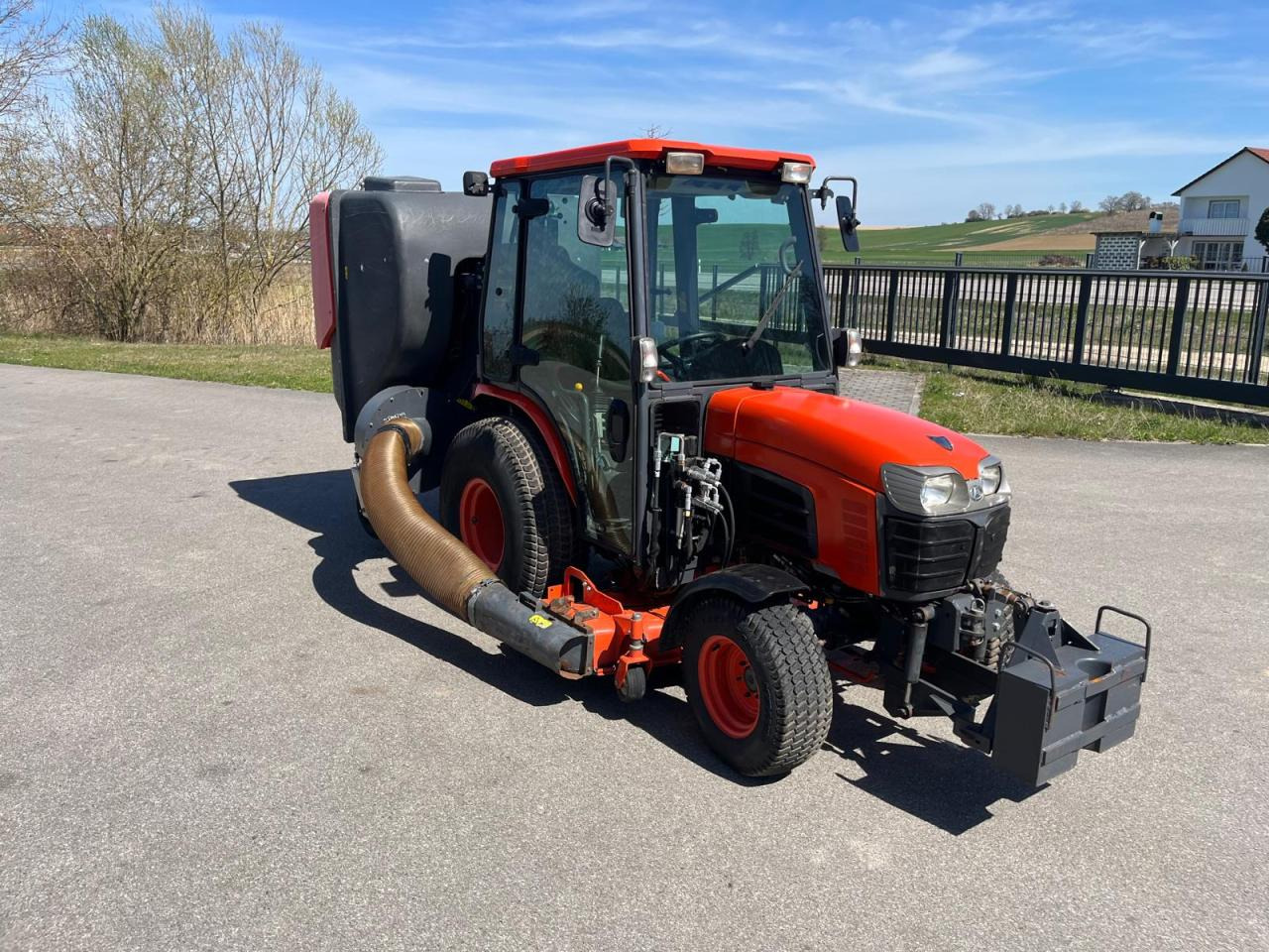 Kubota B3030 Grüngutbehälter Hochentlader - Tagliaerba: foto 5 Kubota B3030 Grüngutbehälter Hochentlader - Tagliaerba: foto 5