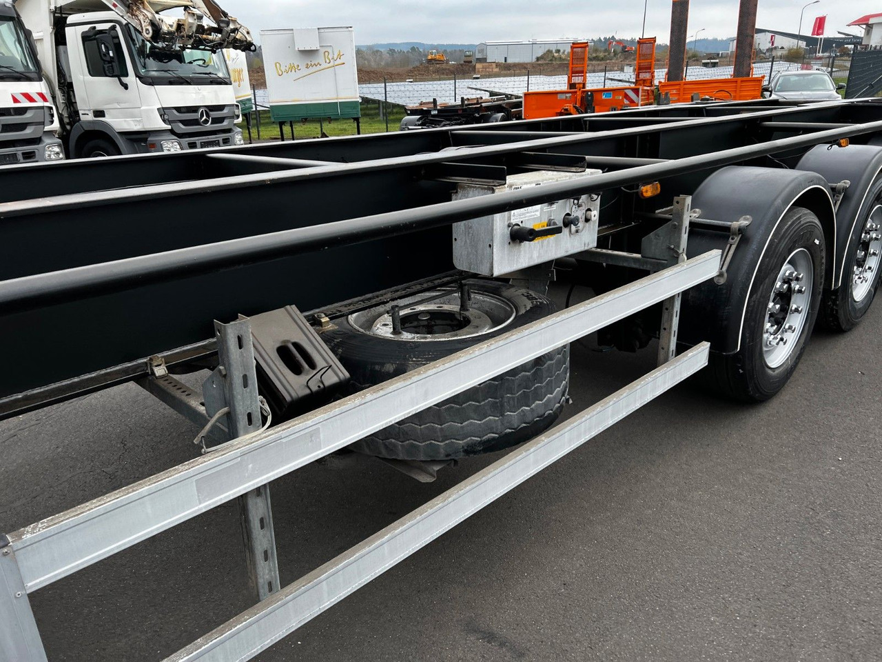 H&W 3- Achs Auflieger für Presscontainer H&W 3- Achs Auflieger für Presscontainer - Semirimorchio portacontainer/ Caisse interchangeable: foto 5 H&W 3- Achs Auflieger für Presscontainer H&W 3- Achs Auflieger für Presscontainer - Semirimorchio portacontainer/ Caisse interchangeable: foto 5