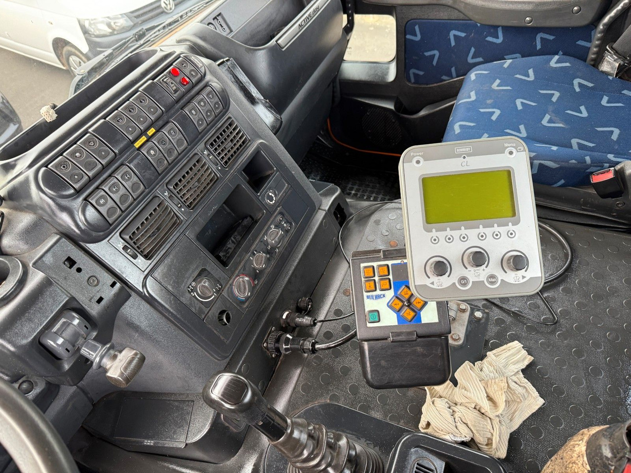 Autocarro scarrabile Iveco Trakker 330 EEV Winterdienst Abroll: foto 12