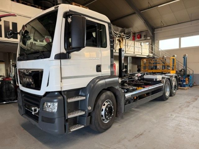 MAN 26.460 6x2 Hyfva 20.26 S - Autocarro scarrabile: foto 3 MAN 26.460 6x2 Hyfva 20.26 S - Autocarro scarrabile: foto 3