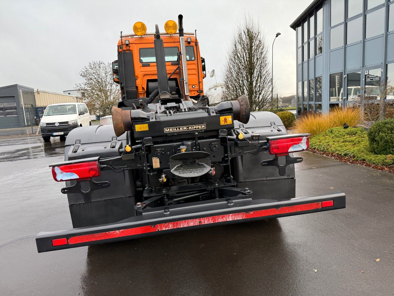 MAN TGS 18.360 4x4 Winterdienst Meiller Abroller - Autocarro scarrabile: foto 4 MAN TGS 18.360 4x4 Winterdienst Meiller Abroller - Autocarro scarrabile: foto 4