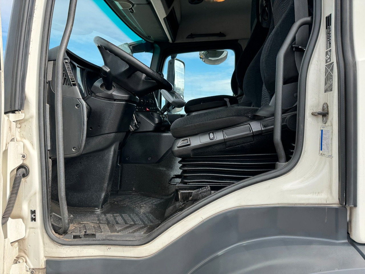 Mercedes-Benz Antos 2533 6x2 Mercedes-Benz Antos 2533 6x2 - 3 x am Lager - - Autocarro telaio: foto 4 Mercedes-Benz Antos 2533 6x2 Mercedes-Benz Antos 2533 6x2 - 3 x am Lager - - Autocarro telaio: foto 4