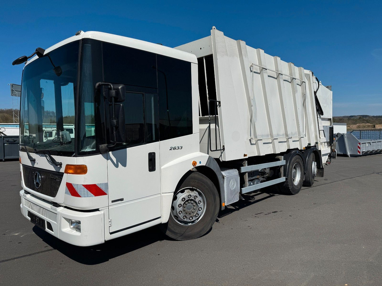 Mercedes-Benz Econic 2633 6x2 Faun Variopress 522 + Zoeller - Camion immondizia: foto 1 Mercedes-Benz Econic 2633 6x2 Faun Variopress 522 + Zoeller - Camion immondizia: foto 1
