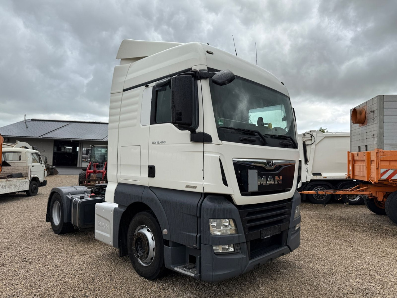 MAN TGX 18.460 - Euro 6- Motorschaden - Hydraulik- - Trattore stradale: foto 1 MAN TGX 18.460 - Euro 6- Motorschaden - Hydraulik- - Trattore stradale: foto 1