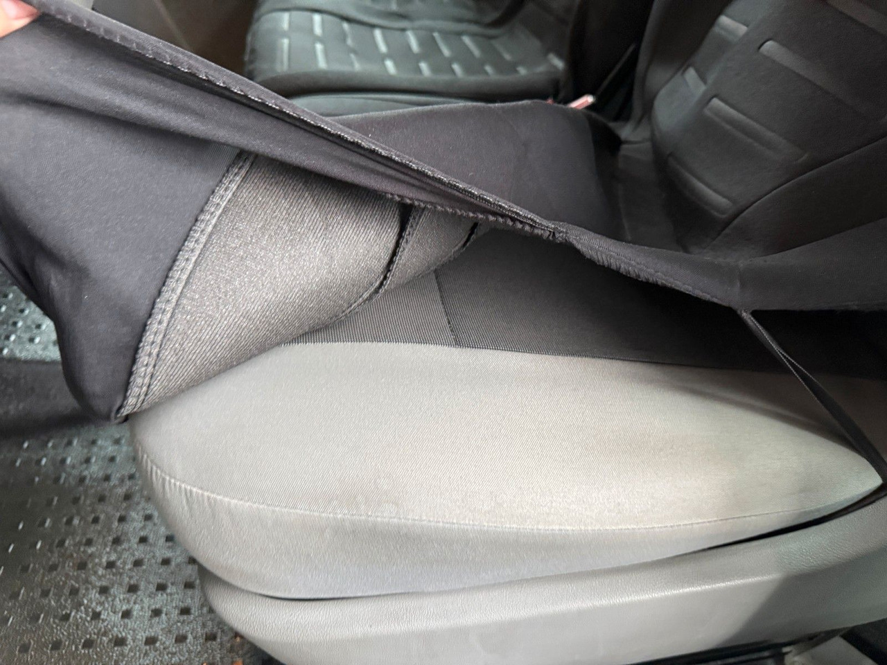 Volkswagen VW T 5 2,0 TDI Doka AHK Klima 114 PS - Furgone con cassone fisso, Furgone doppia cabina: foto 4 Volkswagen VW T 5 2,0 TDI Doka AHK Klima 114 PS - Furgone con cassone fisso, Furgone doppia cabina: foto 4