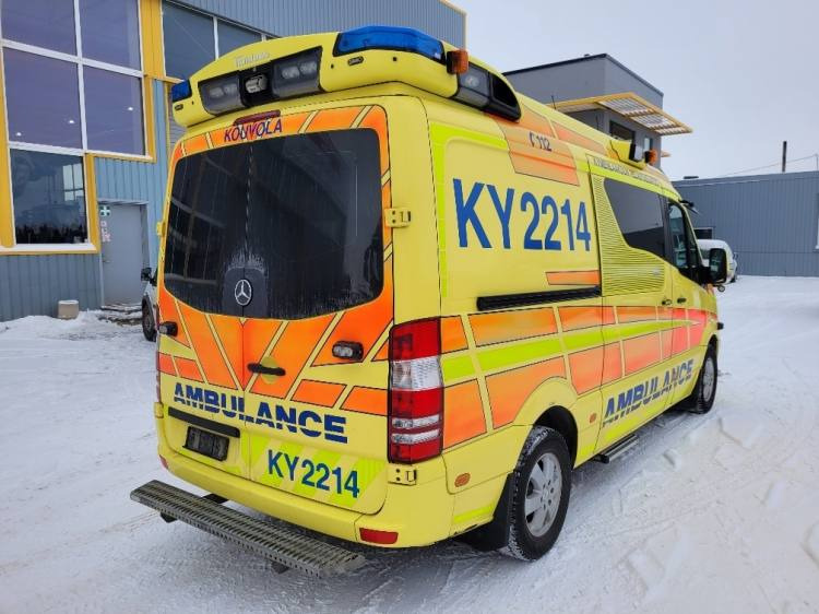 MERCEDES – BENZ SPRINTER 3.0D AMBULANCE (TAMLANS) KLIMA, 11.2016, EURO 6 - Ambulanza: foto 4 MERCEDES – BENZ SPRINTER 3.0D AMBULANCE (TAMLANS) KLIMA, 11.2016, EURO 6 - Ambulanza: foto 4