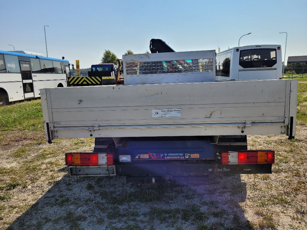 MERCEDES – BENZ SPRINTER 616CDI HIAB 027-2 Crane 10.2004  - Furgone con cassone fisso: foto 5 MERCEDES – BENZ SPRINTER 616CDI HIAB 027-2 Crane 10.2004  - Furgone con cassone fisso: foto 5