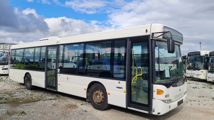 SCANIA OMNILINK K230UB 4X2 LB, 12.2009, EURO 5, RAMP, 39 seats, 12m; 3 UNITS - Autobus extraurbano: foto 3 SCANIA OMNILINK K230UB 4X2 LB, 12.2009, EURO 5, RAMP, 39 seats, 12m; 3 UNITS - Autobus extraurbano: foto 3