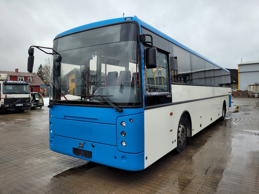 VOLVO B9R VEST CONTRAST, KLIIMA, 10.2012, EURO 5, HANDICAP LIFT, 51 seats, 12,8m - Autobus extraurbano: foto 2 VOLVO B9R VEST CONTRAST, KLIIMA, 10.2012, EURO 5, HANDICAP LIFT, 51 seats, 12,8m - Autobus extraurbano: foto 2