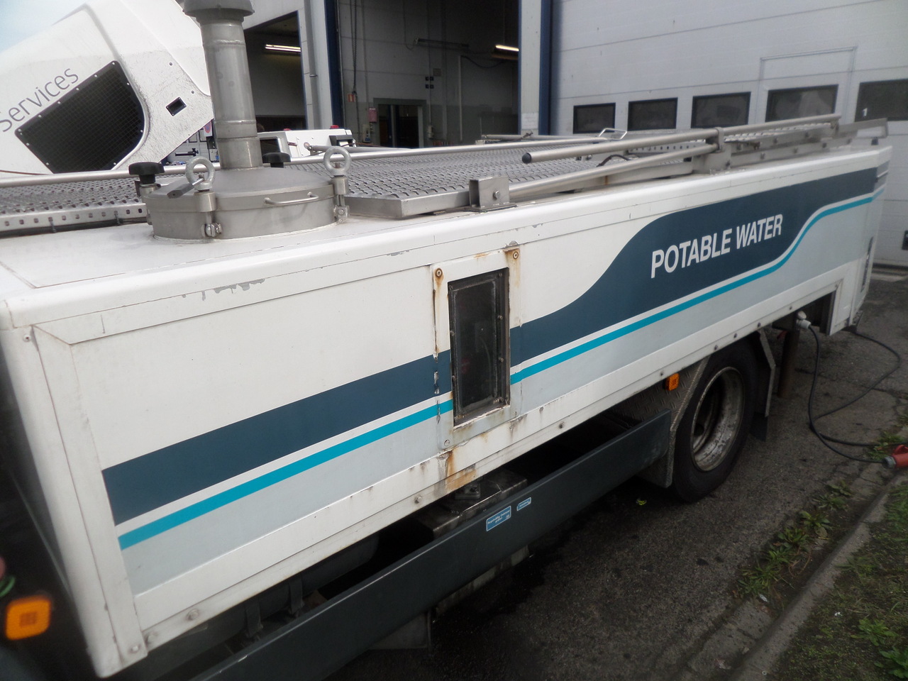 Schrader Water truck WSU 3000 MAN - Attrezzature aeroportuali: foto 4 Schrader Water truck WSU 3000 MAN - Attrezzature aeroportuali: foto 4