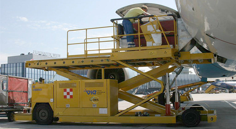 JBT Transport CLT8 - Cargo loader: foto 1 JBT Transport CLT8 - Cargo loader: foto 1