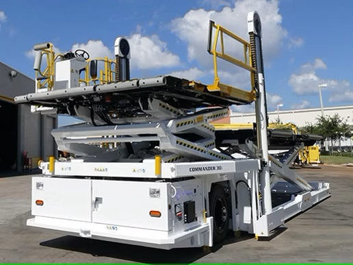 OSH KOSH JBT Commander 30i - Cargo loader: foto 1 OSH KOSH JBT Commander 30i - Cargo loader: foto 1