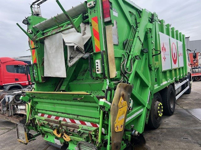 DAF CF 75.250 FAN75.250 CF 6X2 - Camion immondizia: foto 3 DAF CF 75.250 FAN75.250 CF 6X2 - Camion immondizia: foto 3
