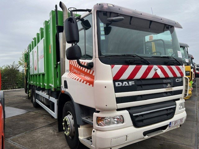 DAF CF 75.250 FAN75.250 CF 6X2 - Camion immondizia: foto 2 DAF CF 75.250 FAN75.250 CF 6X2 - Camion immondizia: foto 2
