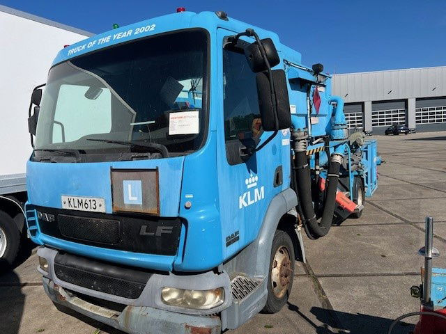 DAF LF 45 FA45.130 LF - Camion cisterna: foto 1 DAF LF 45 FA45.130 LF - Camion cisterna: foto 1