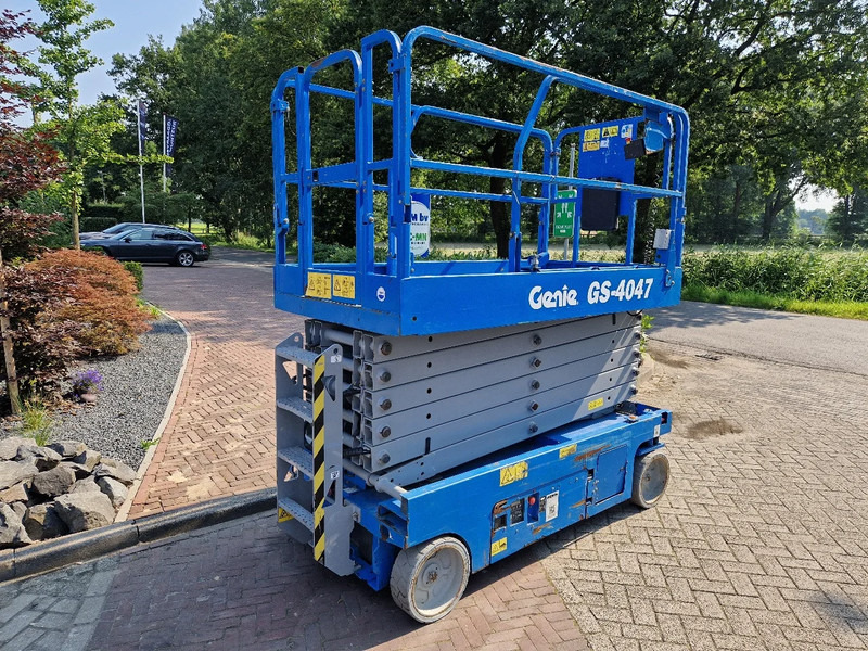 Genie GS-4047 - Piattaforma a pantografo: foto 4 Genie GS-4047 - Piattaforma a pantografo: foto 4