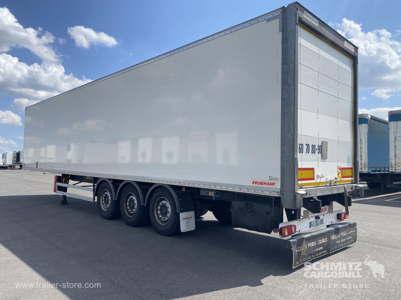FRUEHAUF Dryfreight Standard Roller shutter door - Semirimorchio furgonato: foto 3 FRUEHAUF Dryfreight Standard Roller shutter door - Semirimorchio furgonato: foto 3