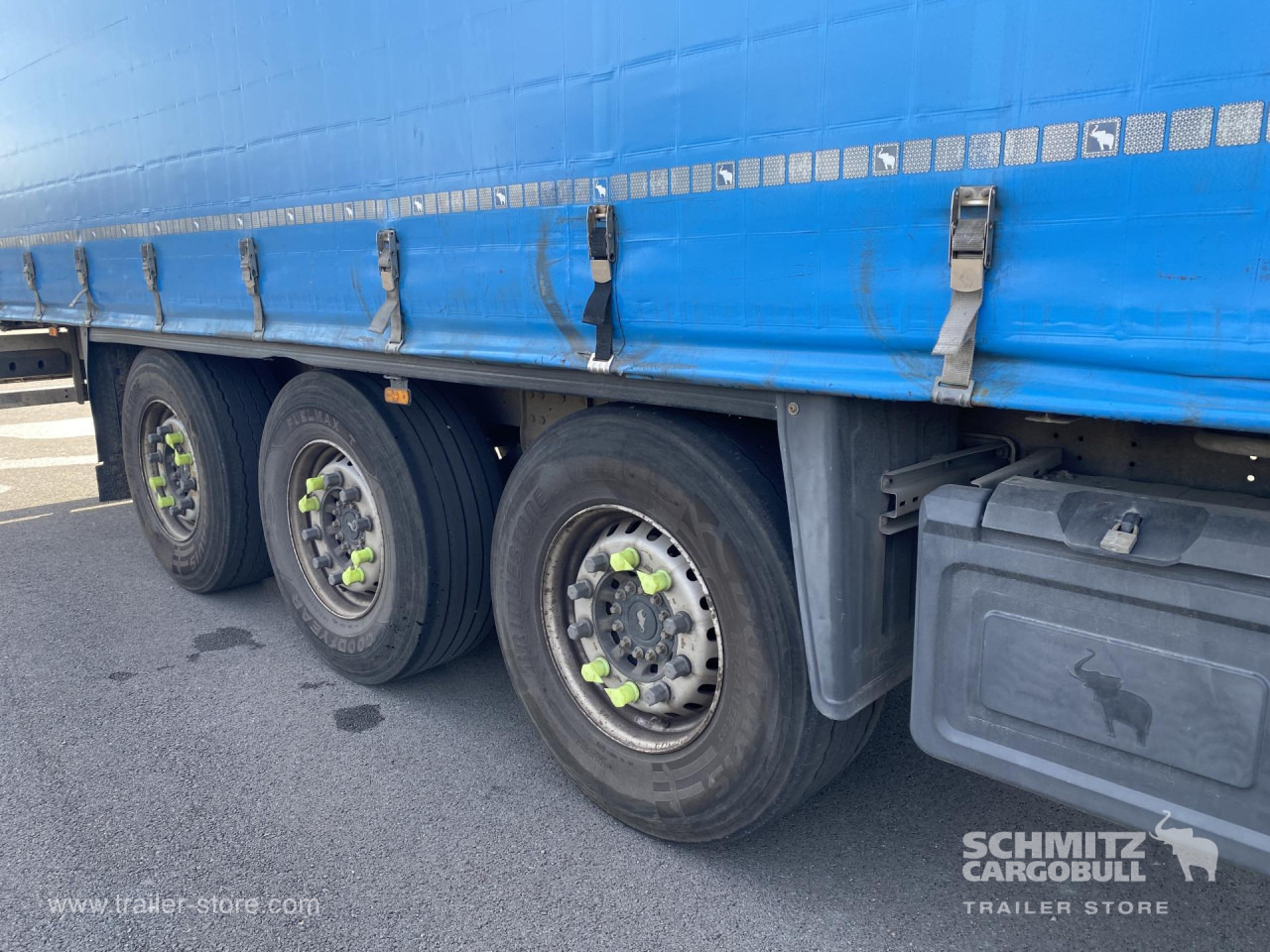 SCHMITZ Curtainsider Standard - Semirimorchio centinato: foto 3 SCHMITZ Curtainsider Standard - Semirimorchio centinato: foto 3