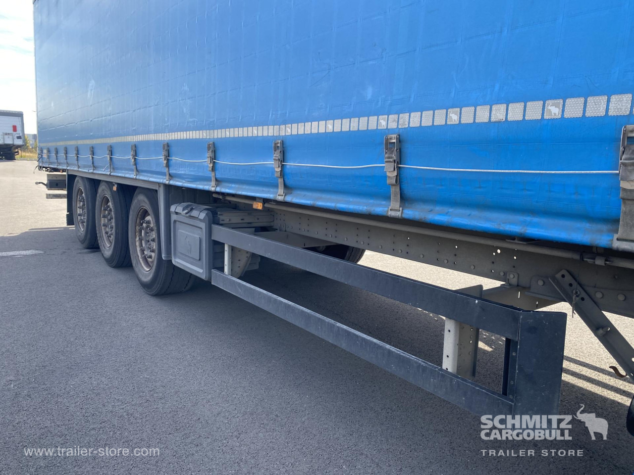SCHMITZ Curtainsider Standard - Semirimorchio centinato: foto 4 SCHMITZ Curtainsider Standard - Semirimorchio centinato: foto 4