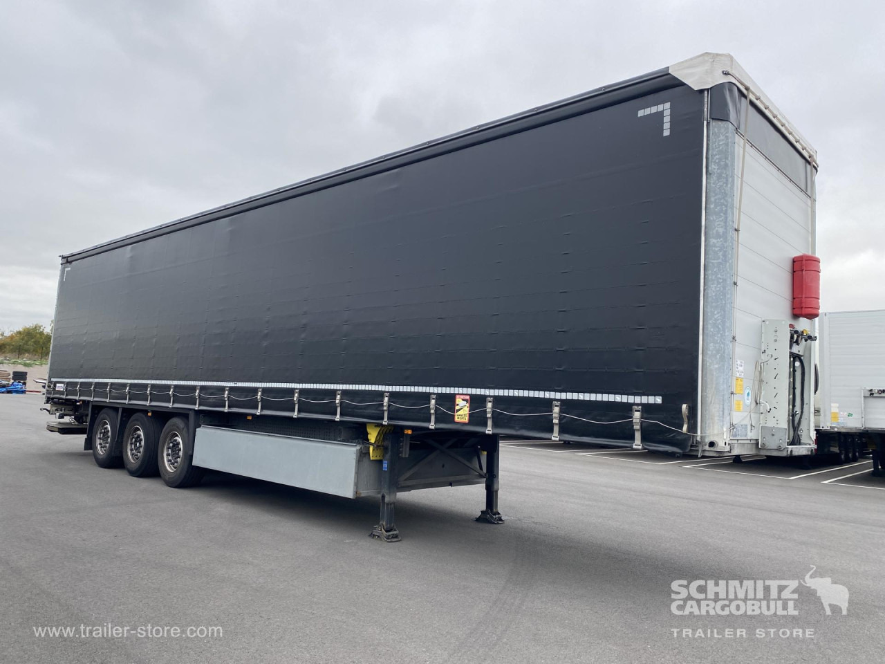 SCHMITZ Curtainsider Standard - Semirimorchio centinato: foto 1 SCHMITZ Curtainsider Standard - Semirimorchio centinato: foto 1