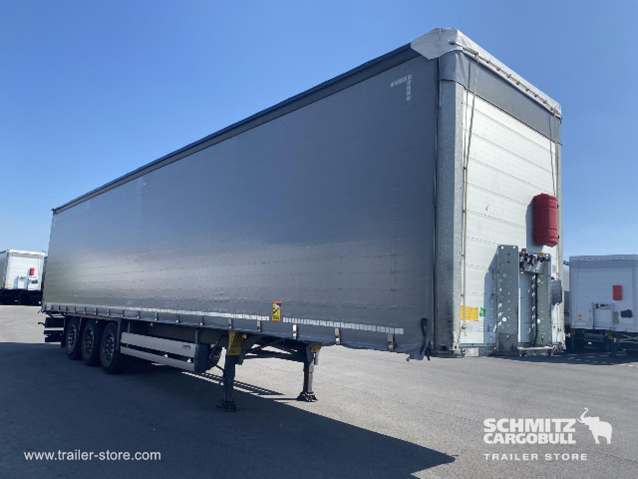 SCHMITZ Curtainsider Standard - Semirimorchio centinato: foto 1 SCHMITZ Curtainsider Standard - Semirimorchio centinato: foto 1