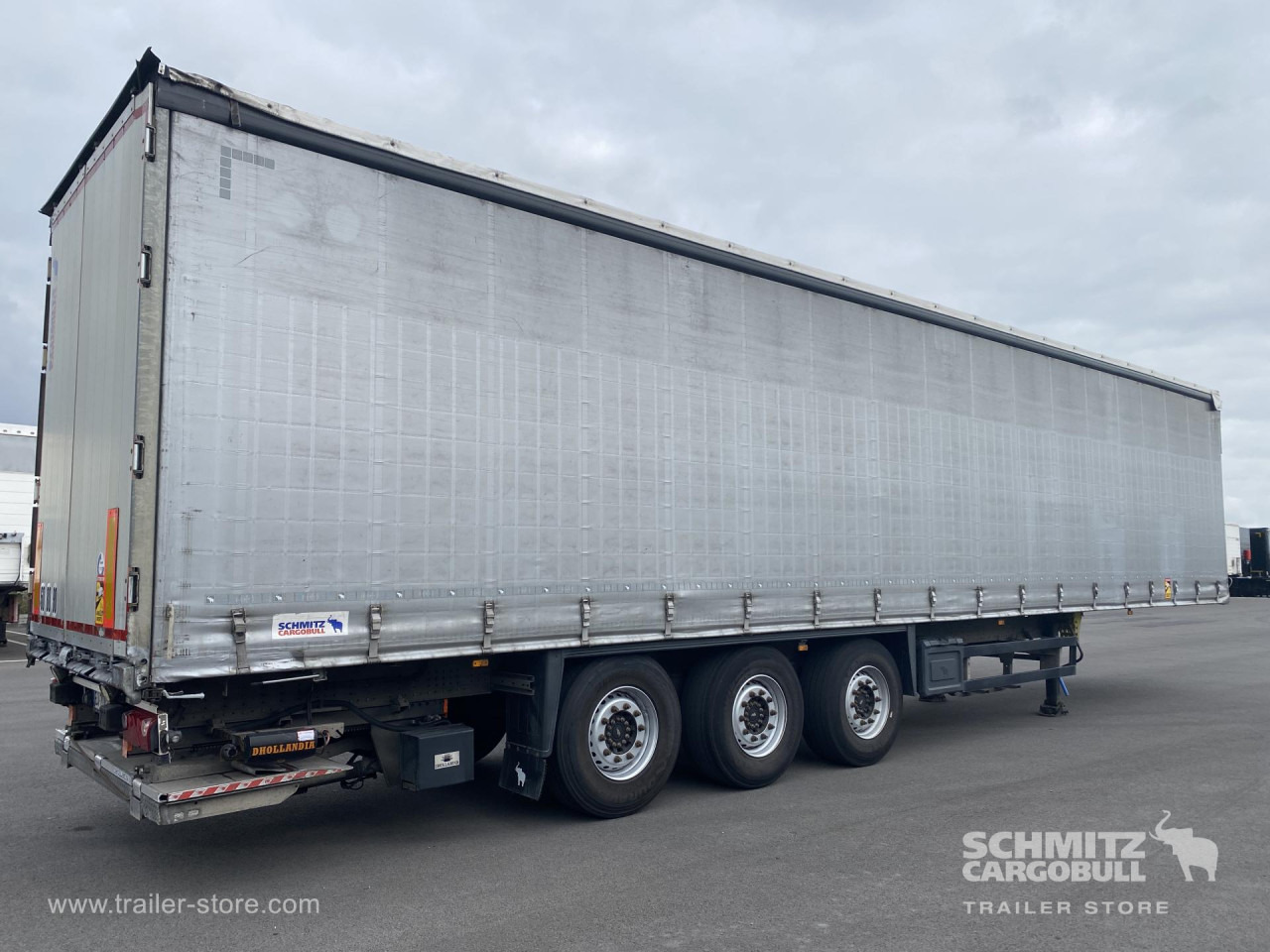 SCHMITZ Curtainsider Standard Taillift - Semirimorchio centinato: foto 3 SCHMITZ Curtainsider Standard Taillift - Semirimorchio centinato: foto 3