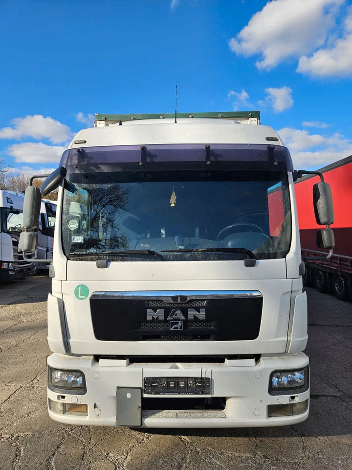 MAN TGL 8.220 Euro5 8,5 t - Camion centinato: foto 3 MAN TGL 8.220 Euro5 8,5 t - Camion centinato: foto 3