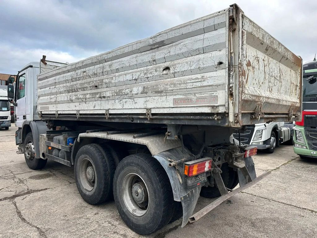 Mercedes-Benz Actros 3341 3 sided Tipper, 6x4, Euro 3, - Autocarro ribaltabile: foto 4 Mercedes-Benz Actros 3341 3 sided Tipper, 6x4, Euro 3, - Autocarro ribaltabile: foto 4