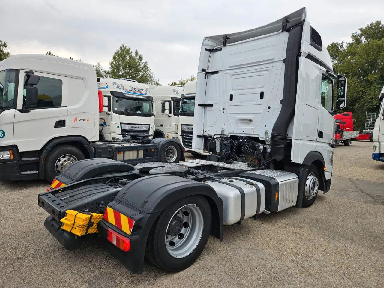 Mercedes-Benz Actros 1851 Mega, BigSpace, Standklima, 2 units - Trattore stradale: foto 3 Mercedes-Benz Actros 1851 Mega, BigSpace, Standklima, 2 units - Trattore stradale: foto 3