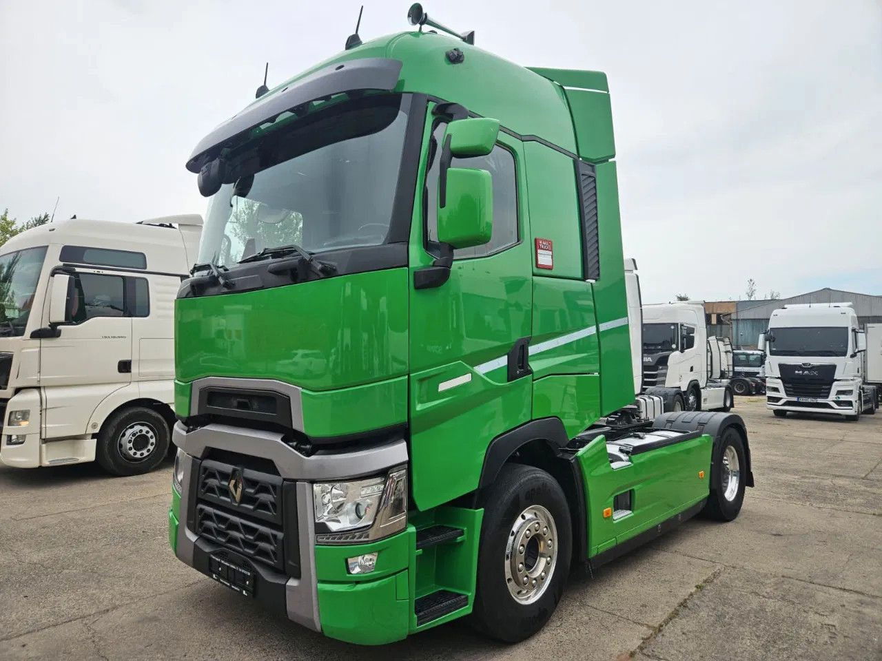 Renault T520 HSC, Navi, Standklima, Horns, Full Spoiler, - Trattore stradale: foto 1 Renault T520 HSC, Navi, Standklima, Horns, Full Spoiler, - Trattore stradale: foto 1