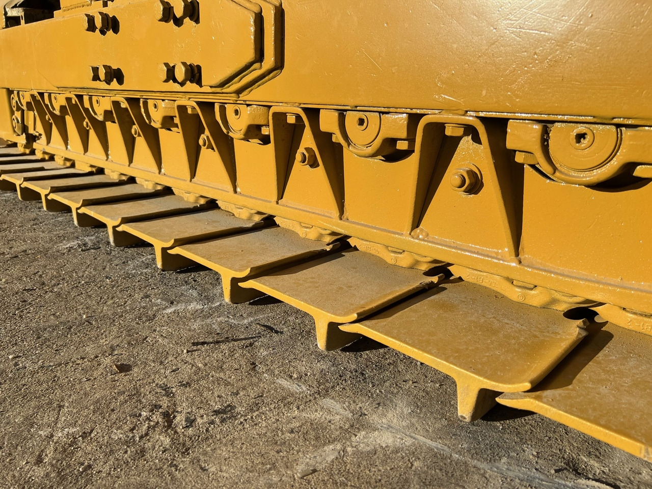 Bulldozer KOMATSU D65-E: foto 7